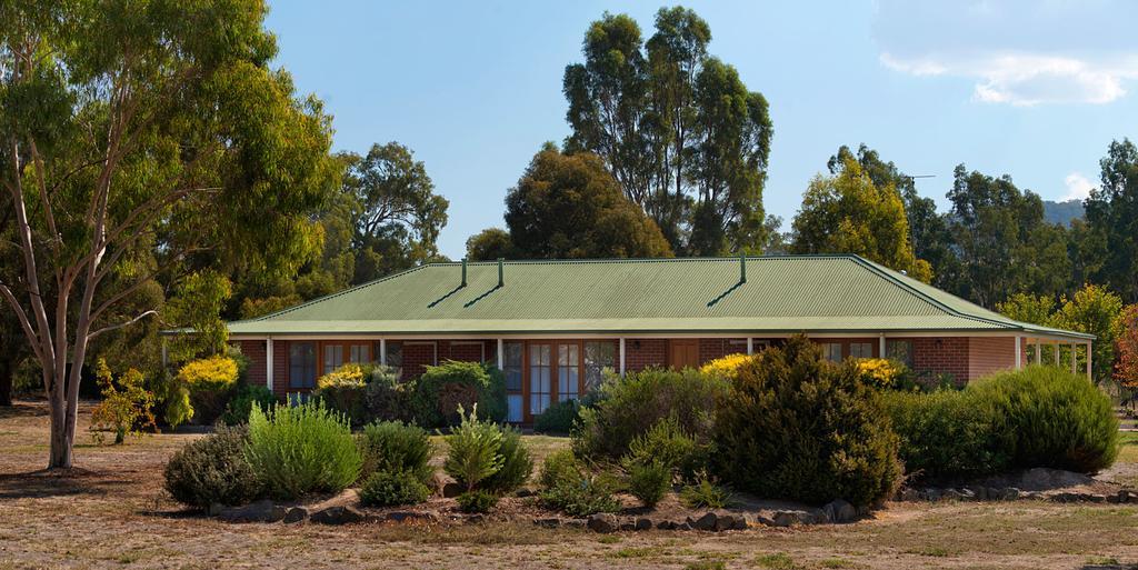 Summerfield Winery And Accommodation Pyrenees Exterior photo